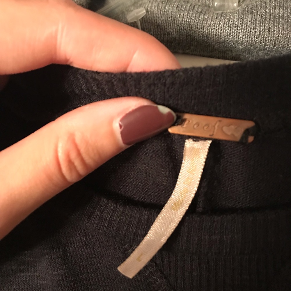 sweater - Picture 2 of 2